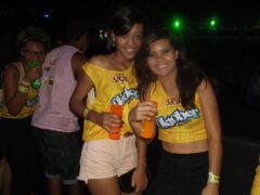 Oktober 10 Anos